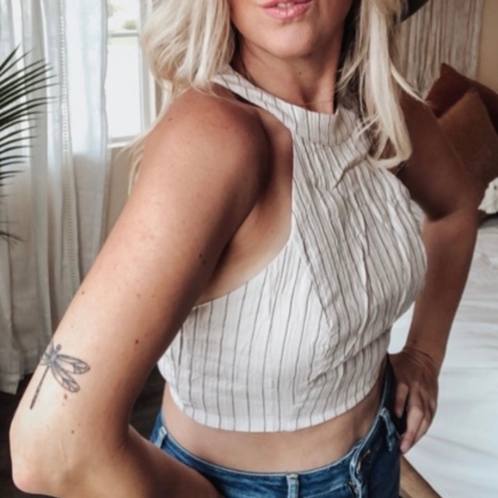 NWT! Clearance 🔥 Harper Halter Ribbed Knit Top - Picture 7 of 8